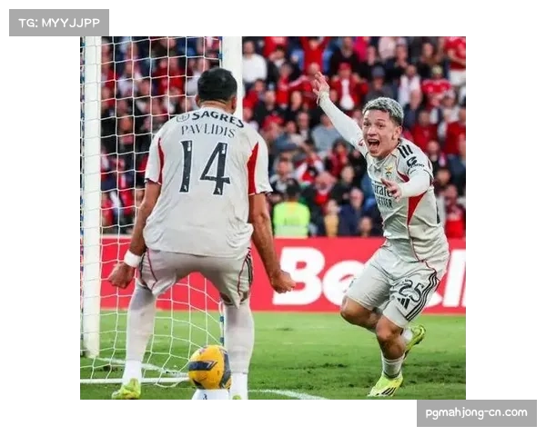 奥塔门迪防守端多次失位 本菲卡老将面对皇马锋线吃力 奥塔门迪防守端多次失位 本菲卡老将面对皇马锋线吃力